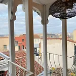 Historic Luetfi Pasha House In Balat 2br Vila