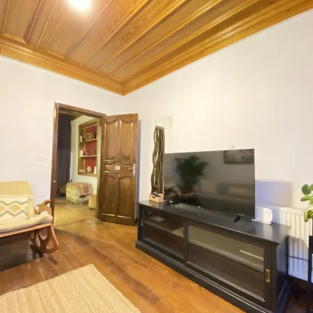 Villa Historic Luetfi Pasha House In Balat 2br *