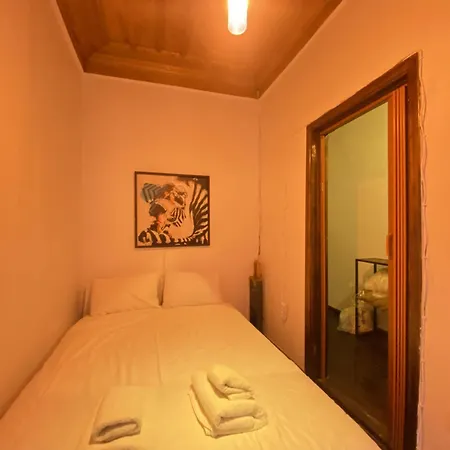 Historic Luetfi Pasha House In Balat 2br * Istanbul