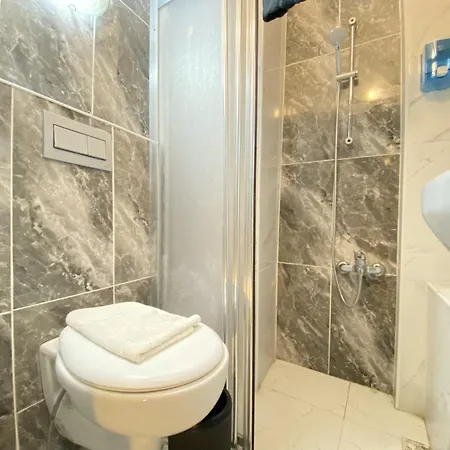 Historic Luetfi Pasha House In Balat 2br Istambul