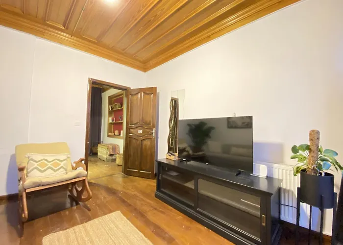 Villa Historic Luetfi Pasha House In Balat 2br *