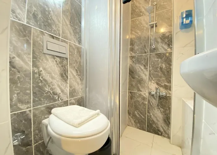 Historic Luetfi Pasha House In Balat 2br Istanbul