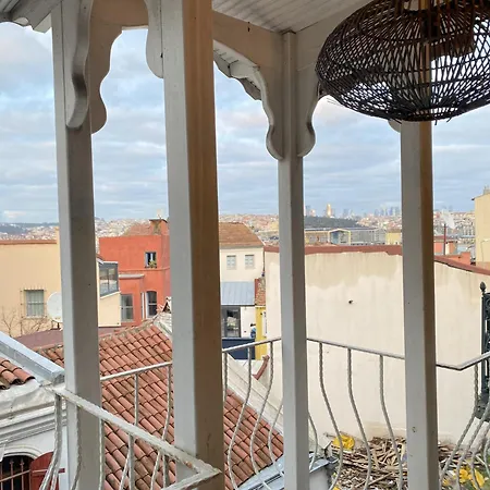 Historic Luetfi Pasha House In Balat 2br וילה